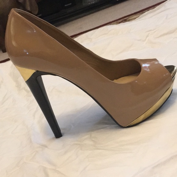 Jessica Simpson heels - Picture 4 of 8